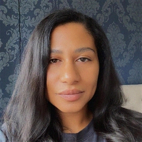 Zoe